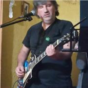 Clases de guitarra online y a domicilio.. Niños jóvenes y adultos... Todos los niveles.. El precio es mensual he incluye una clase gratis